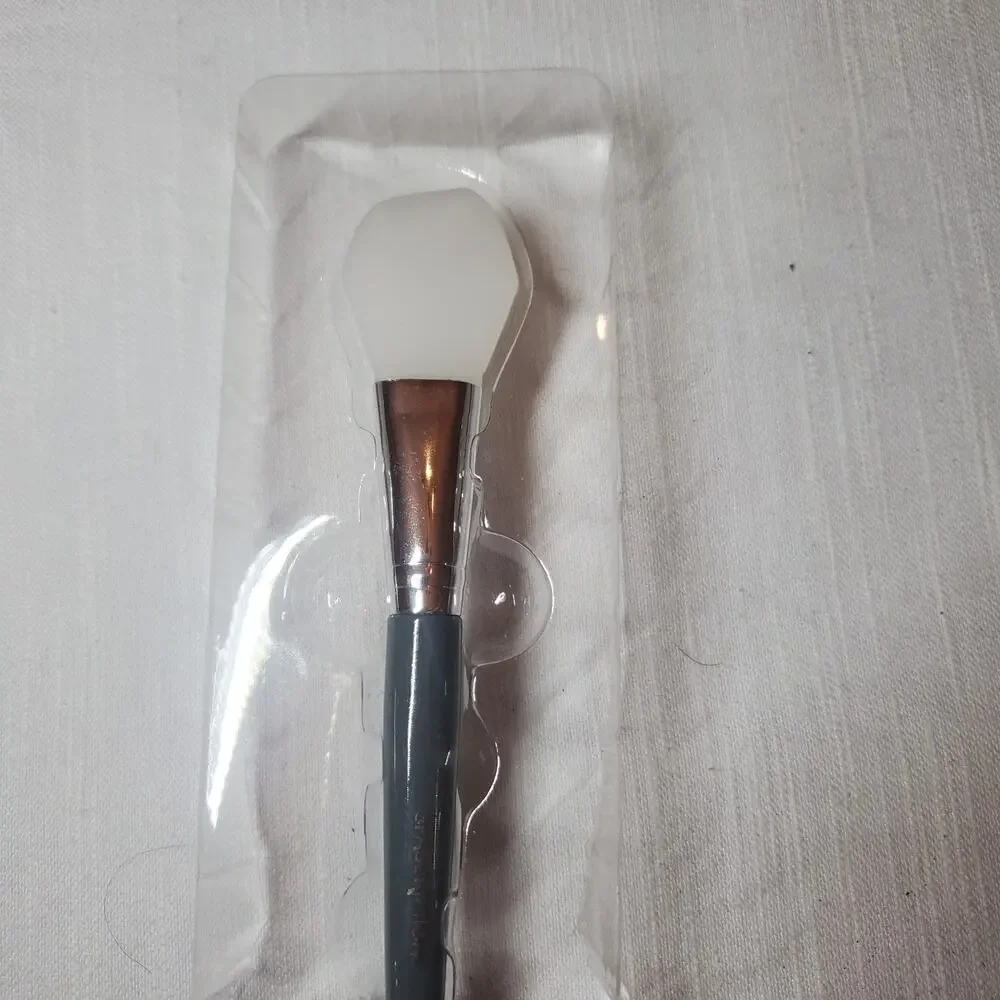 Spascriptions Silicone Face Mask Applicator Brush Skincare Beauty Tool 5.5